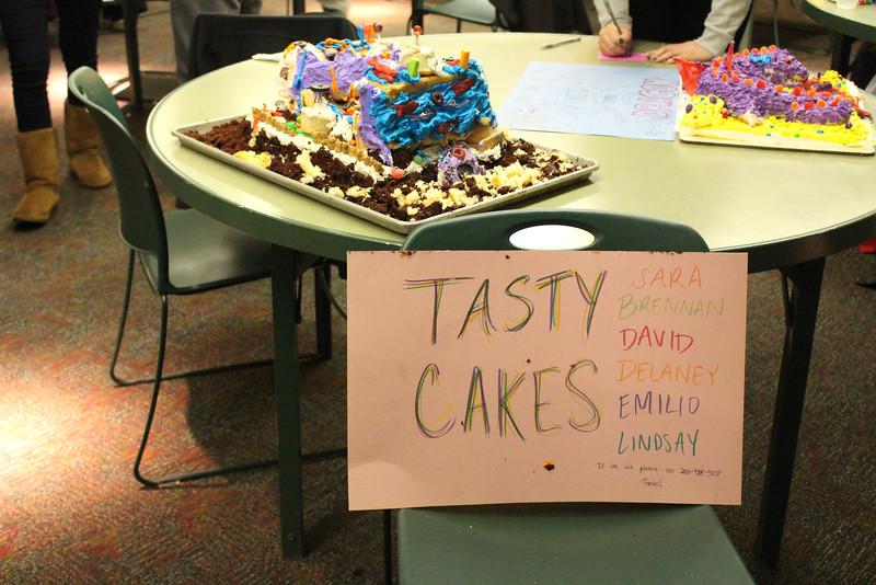 Amateur cake decorators battle to win the Cake War