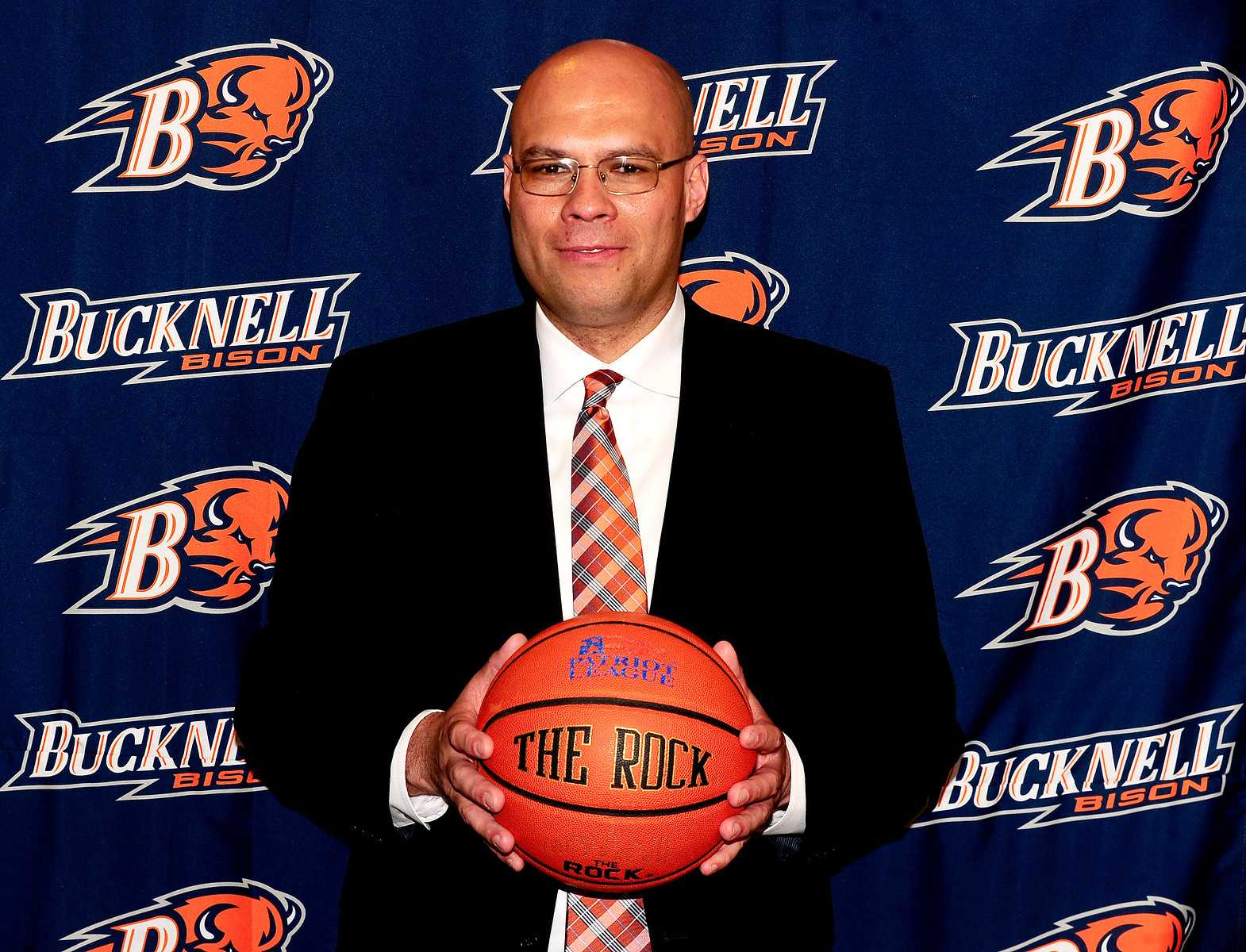 Men's basketball welcomes back Nathan Davis as head coach - The Bucknellian