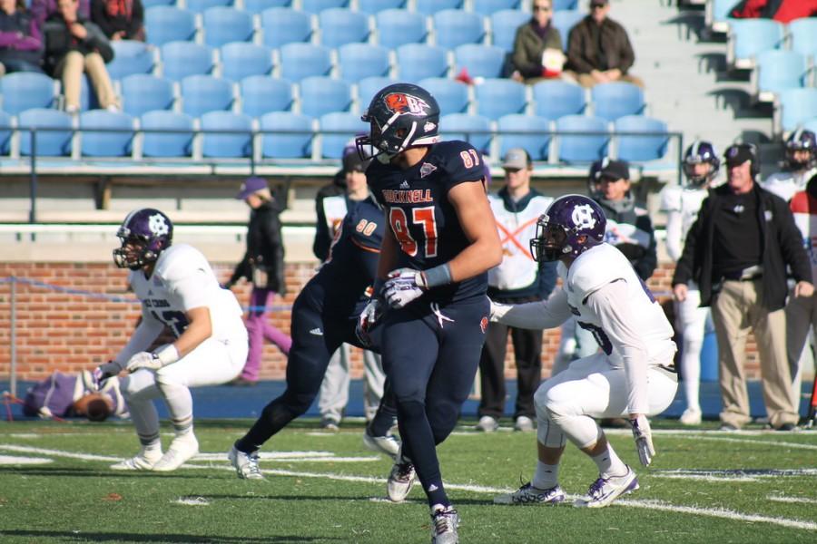 Football falls to Holy Cross, Carter looks to become third Bison to join 2000-yard club