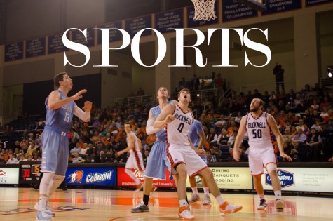 Pair of losses drops Men's Basketball below .500