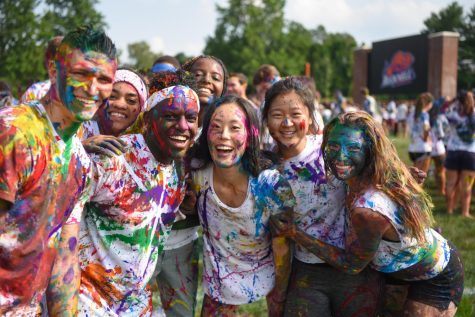 New Student Orientation: Upperclassmen lead first years through week of bonding and tradition
