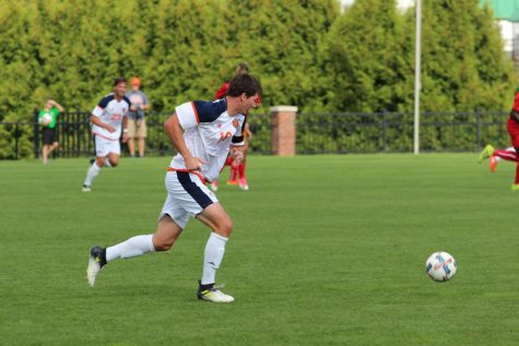 Men’s and women’s soccer notch non-league victories