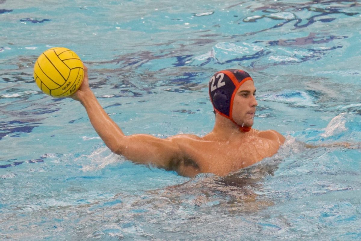 Men’s water polo achieves 10th consecutive home win