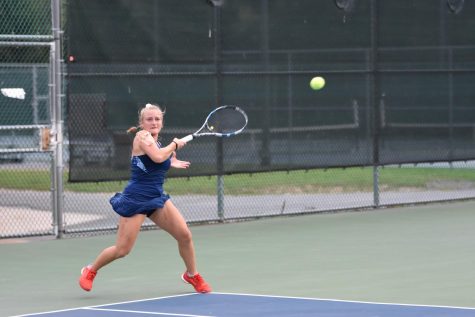 Women’s tennis wins two titles, men’s doubles team defeated in semifinal round