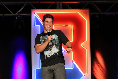 ‘Pitch Perfect’ star Adam DeVine works out at KLARC, performs at Center Stage