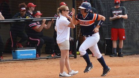 Kovac breaks home run record in sweep of Crusaders