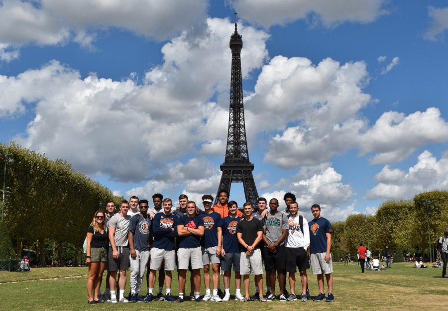 Men’s and women’s basketball travels to Europe