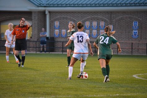 Women’s soccer battles in two weekend matchups