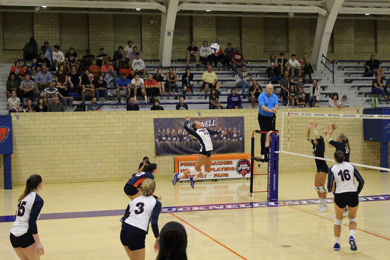 Volleyball drops two in opening league weekend