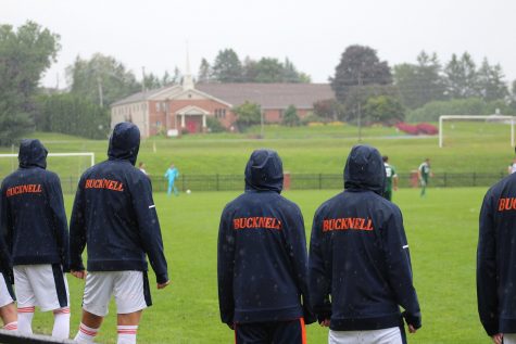 Men’s soccer struggles to score in first home matches