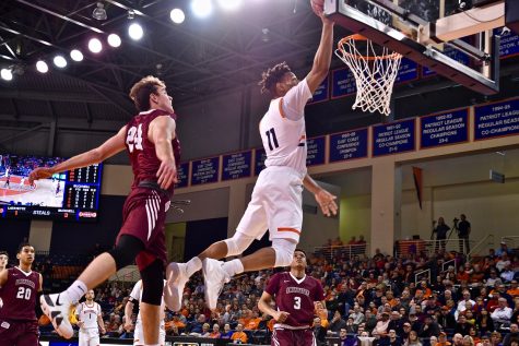 Offensive explosion propels men’s basketball to victory over Lafayette