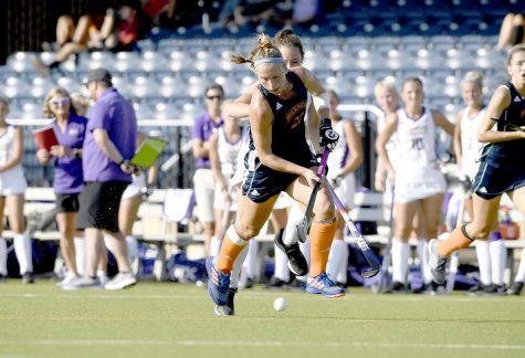 Field hockey splits opening weekend