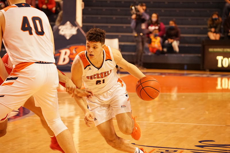 Men’s Basketball Closes out Regular Season with Victory