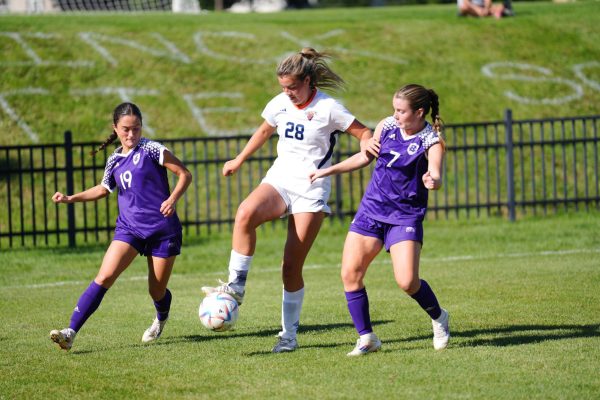 Women’s Soccer secures win on senior day