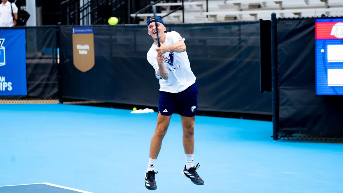 Men's Tennis goes 1-1 over weekend