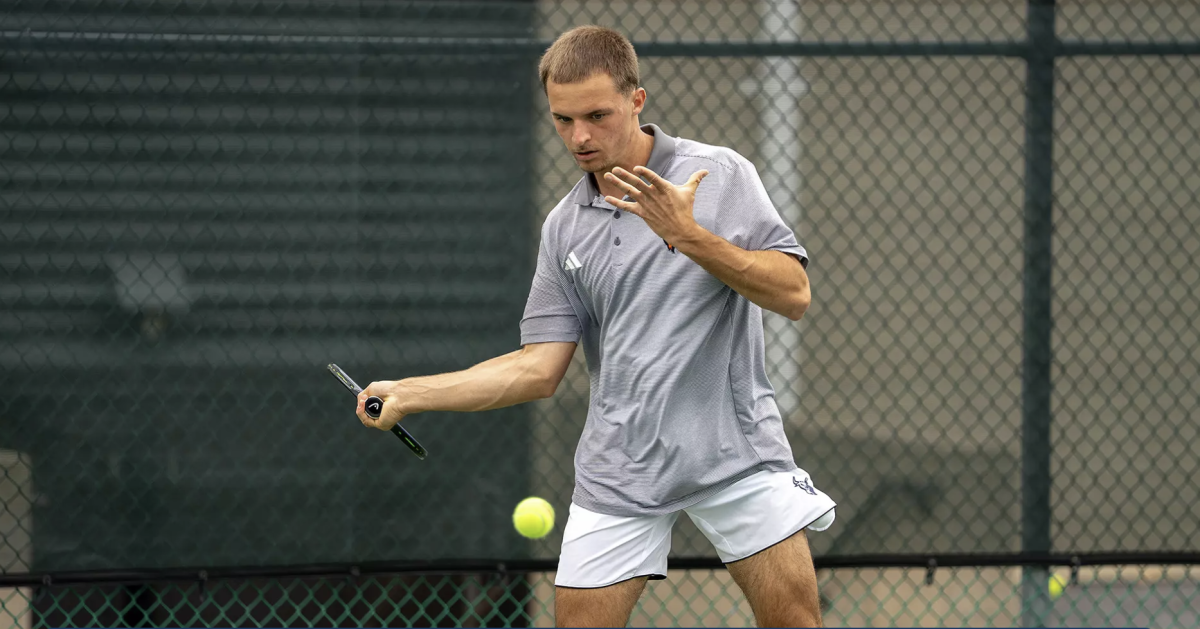 Men's Tennis falls 5-2 to Navy
