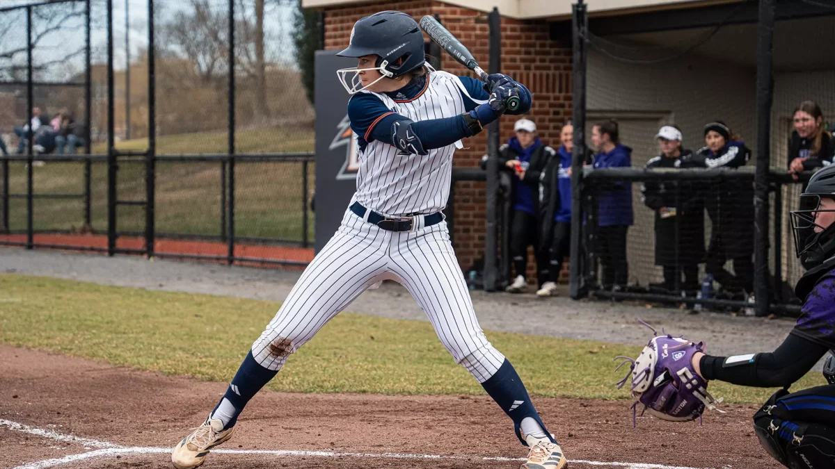 Softball puts together record-breaking performance